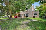 919 32nd St - Photo 1
