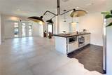 818 47th St - Photo 9