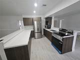 700 7th St - Photo 14