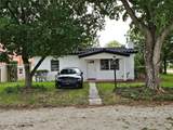 700 7th St - Photo 2