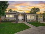 800 26th Ct - Photo 1
