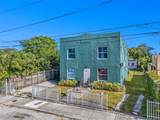 1075 30th St - Photo 3