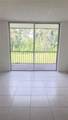 300 Hollybrook Dr - Photo 19