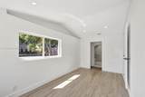 843 20th St - Photo 17
