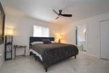 830 19th Ter - Photo 12