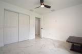 830 19th Ter - Photo 20