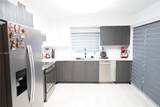 9308 9th Pl - Photo 4