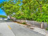 933 Lobster Ln - Photo 6