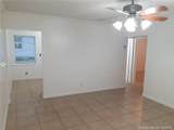 412 10 St - Photo 4