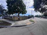 2052 27th St - Photo 10