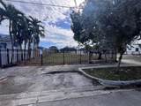 2052 27th St - Photo 9