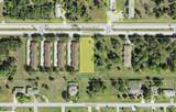 205 Rotonda Boulevard W - Photo 1
