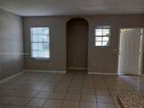 1212 Belmont Ln - Photo 3