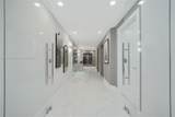 300 Pointe Dr - Photo 4