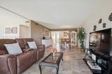 700 Hollybrook Dr - Photo 8