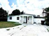 712 Hialeah Dr - Photo 1