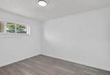 1833 Bellevue Ave - Photo 14