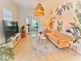 1872 9th St - Photo 2