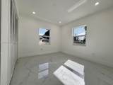542 20th St - Photo 32
