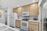7102 Geminata Oak Ct - Photo 19