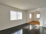 1565 6th St - Photo 2