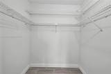 2850 Somerset Dr - Photo 17