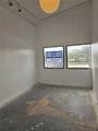 5800 University Dr - Photo 25