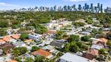 1428 20th St - Photo 3