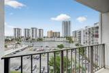 1000 Parkview Dr - Photo 31