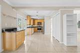 715 Tyler St - Photo 10
