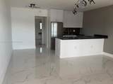 725 11th Ave - Photo 20
