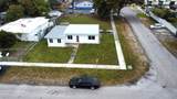 691 48th St - Photo 5