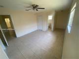 933 38th St - Photo 2