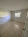933 38th St - Photo 3