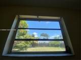 933 38th St - Photo 4
