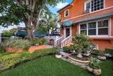 1033 6th St - Photo 2