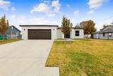 560 Carter Ave - Photo 2