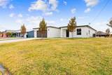 560 Carter Ave - Photo 3