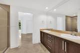 10 Venetian Way - Photo 18
