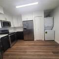 929 Hamilton Dr - Photo 5