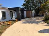 935 72nd Ave - Photo 2
