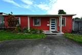 890 38th St - Photo 3
