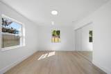 2241 Hope St - Photo 14