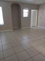 1212 Belmont Ln - Photo 2