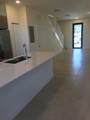 10431 82nd St - Photo 5