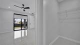910 36 - Photo 23