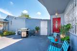 2610 33rd St - Photo 2