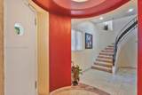1021 Greenway Dr - Photo 5