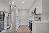 5401 Collins Ave - Photo 4