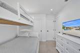 915 7th St - Photo 25